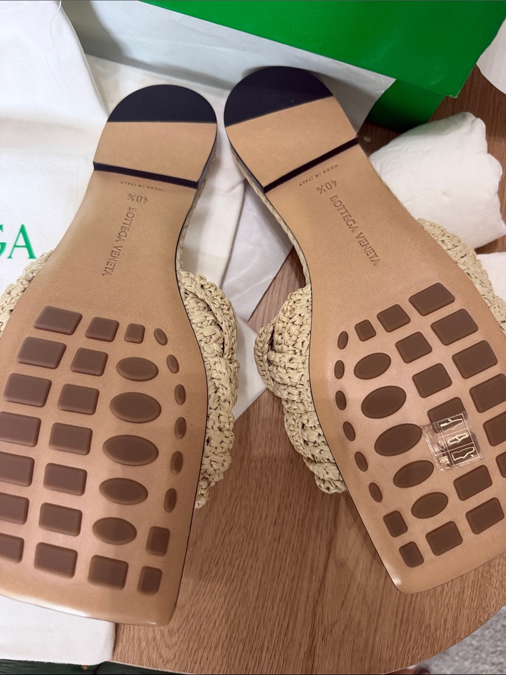 BOTTEGA VENETA Lido flat sandals in raffia - Size 40.5 - Picture 5 of 8